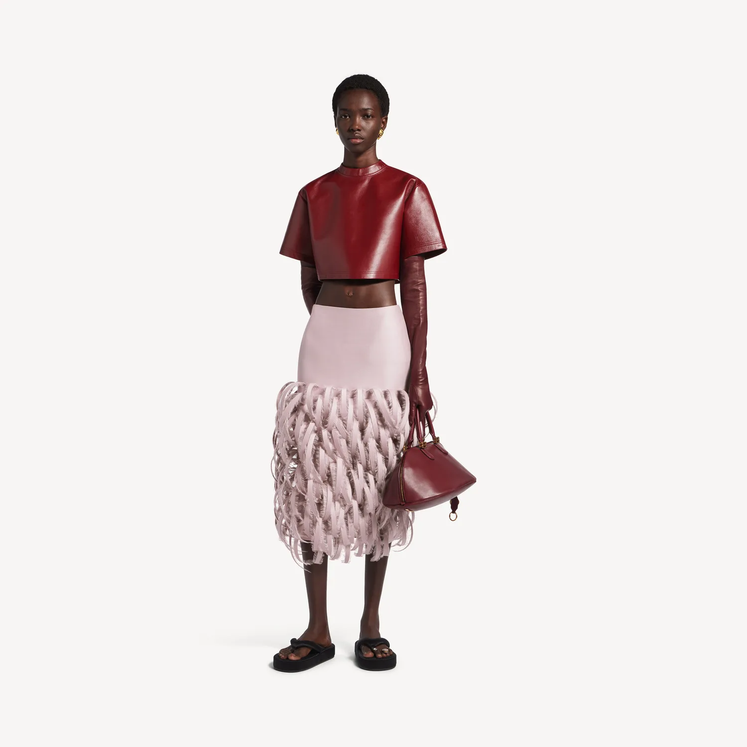 BALENCIAGA Женская укороченная футболка бордового цвета — фото 2