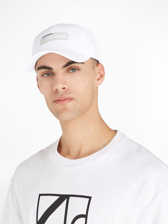 

Бейсболка Calvin Klein, белый