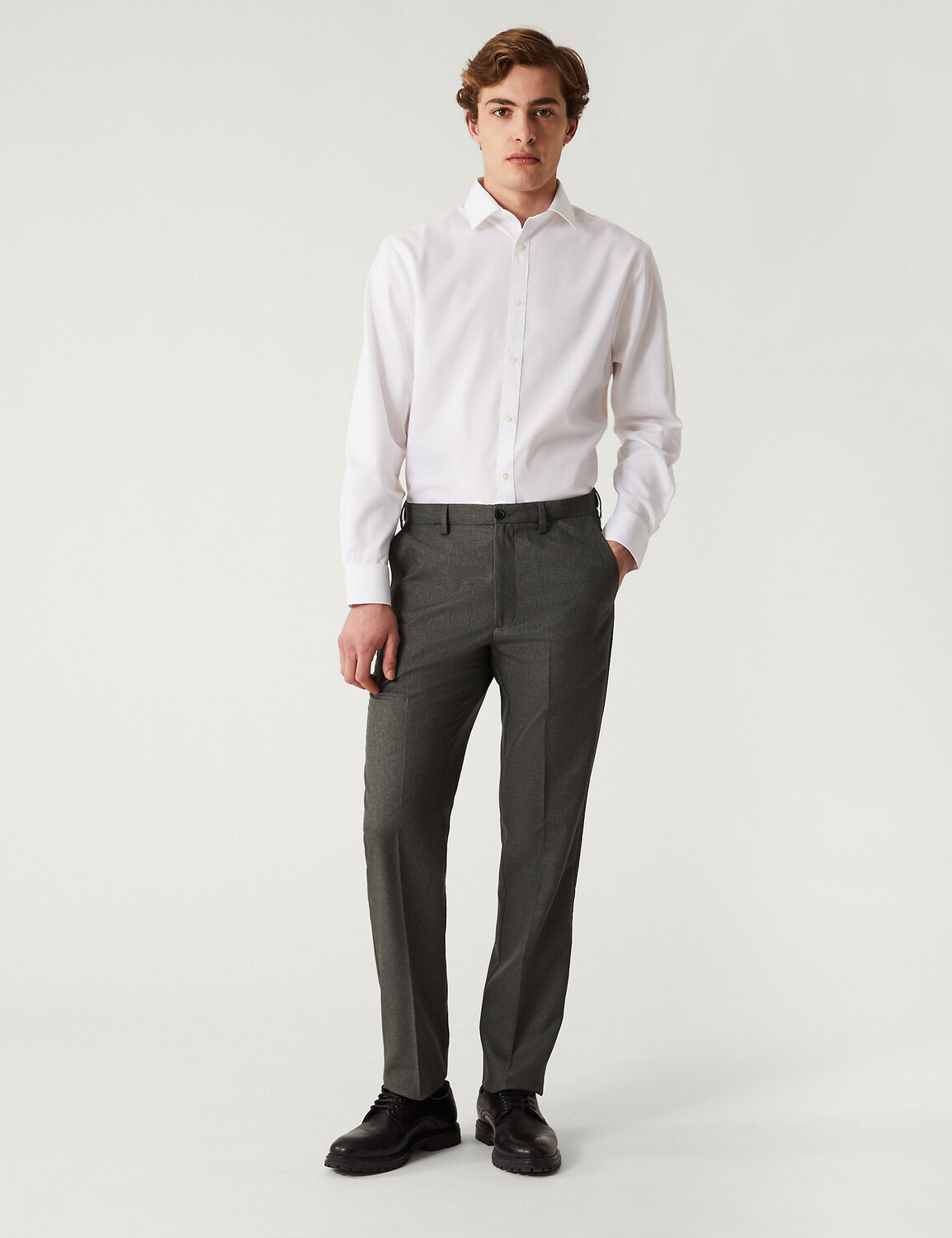

Брюки стандартного кроя с активной талией Marks & Spencer, серый