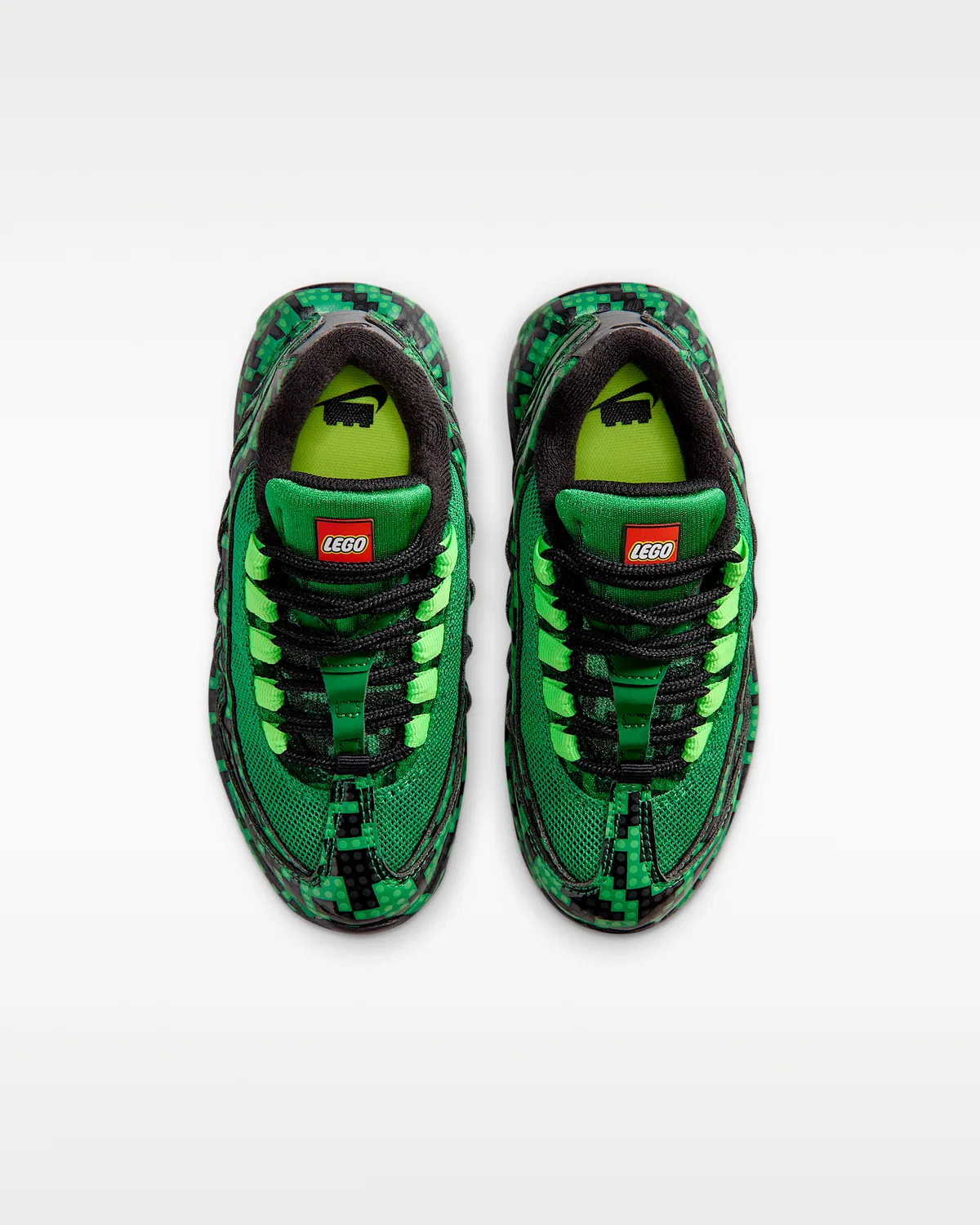 Детские кроссовки Nike Air Max 95 x LEGO® Collection, Lucky Green/Black/Green Strike/Metallic Silver — фото 4