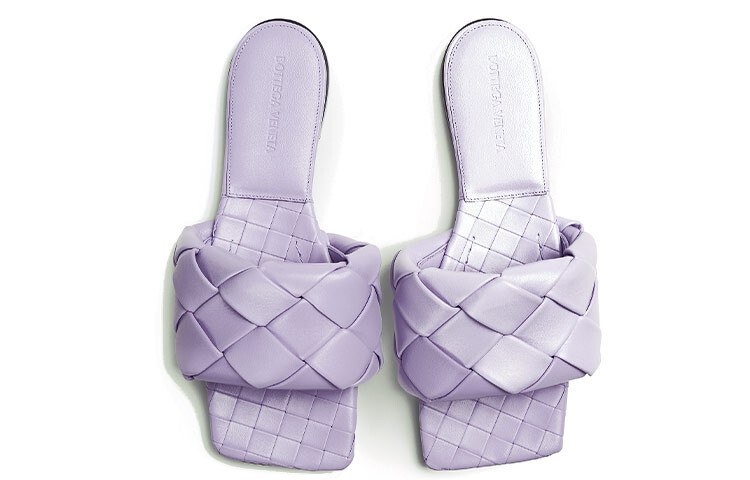 Шлепанцы Lido женские Wisteria Purple Bottega Veneta — фото 3