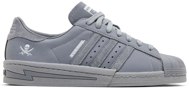 

Кроссовки adidas Neighborhood x Superstar 'Cement Grey', серый