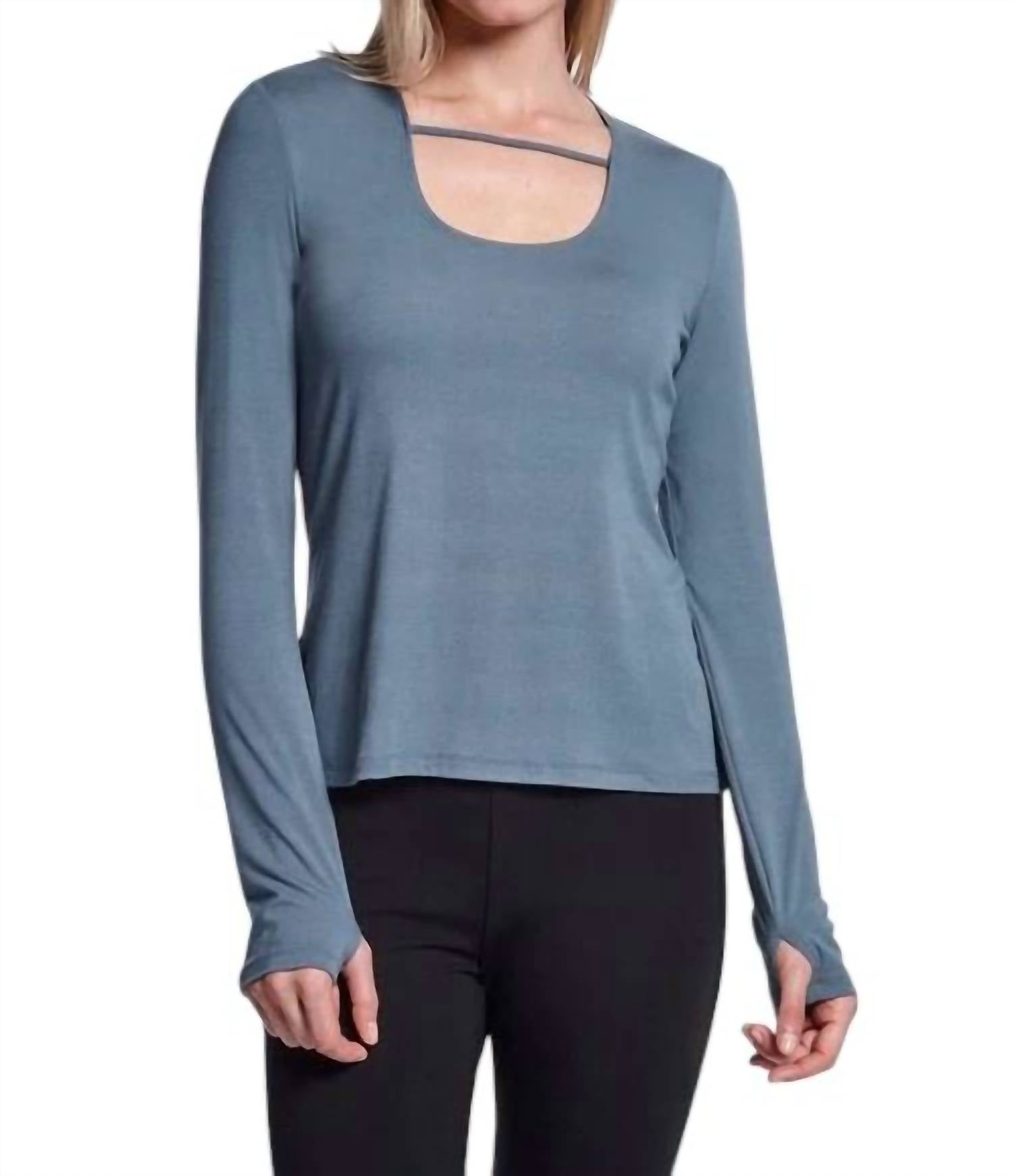 

Топ Evans Strappy Top в синем цвете Capsule 121