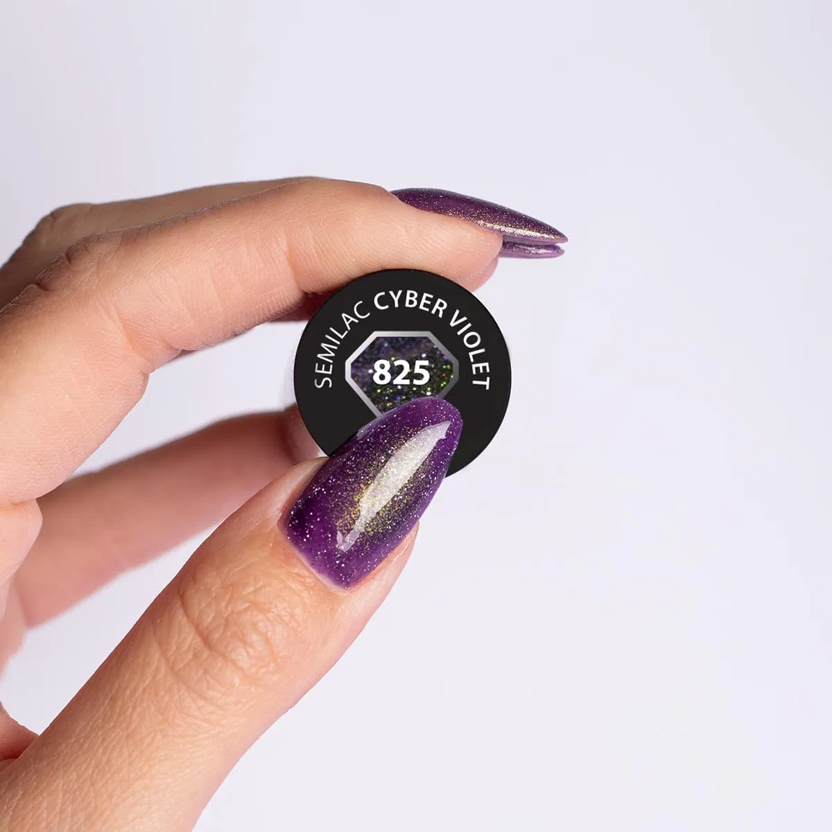 УФ-лак для ногтей «Cyber Violet 825» от Semilac Semilac, 825 Cyber Violet — фото 2