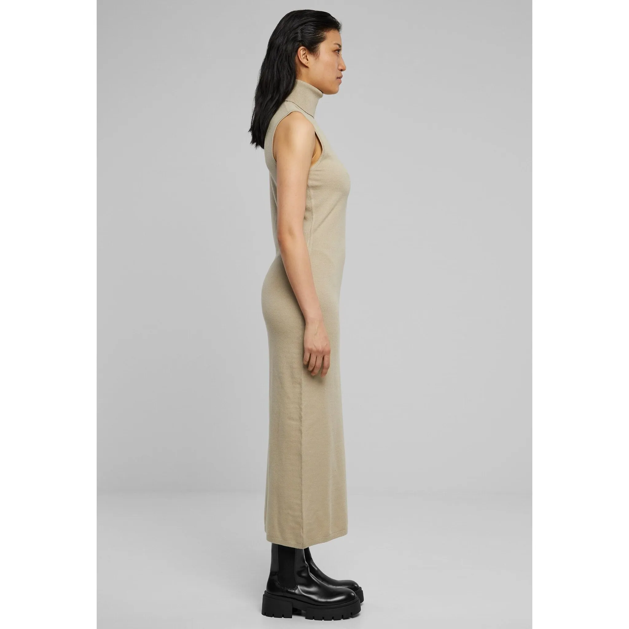 

Платье-рубашка URBAN CLASSICS " Urban Classics Ladies Knitted Eco Viscose Turtleneck Dress" (1 шт.), цвет Wetsand
