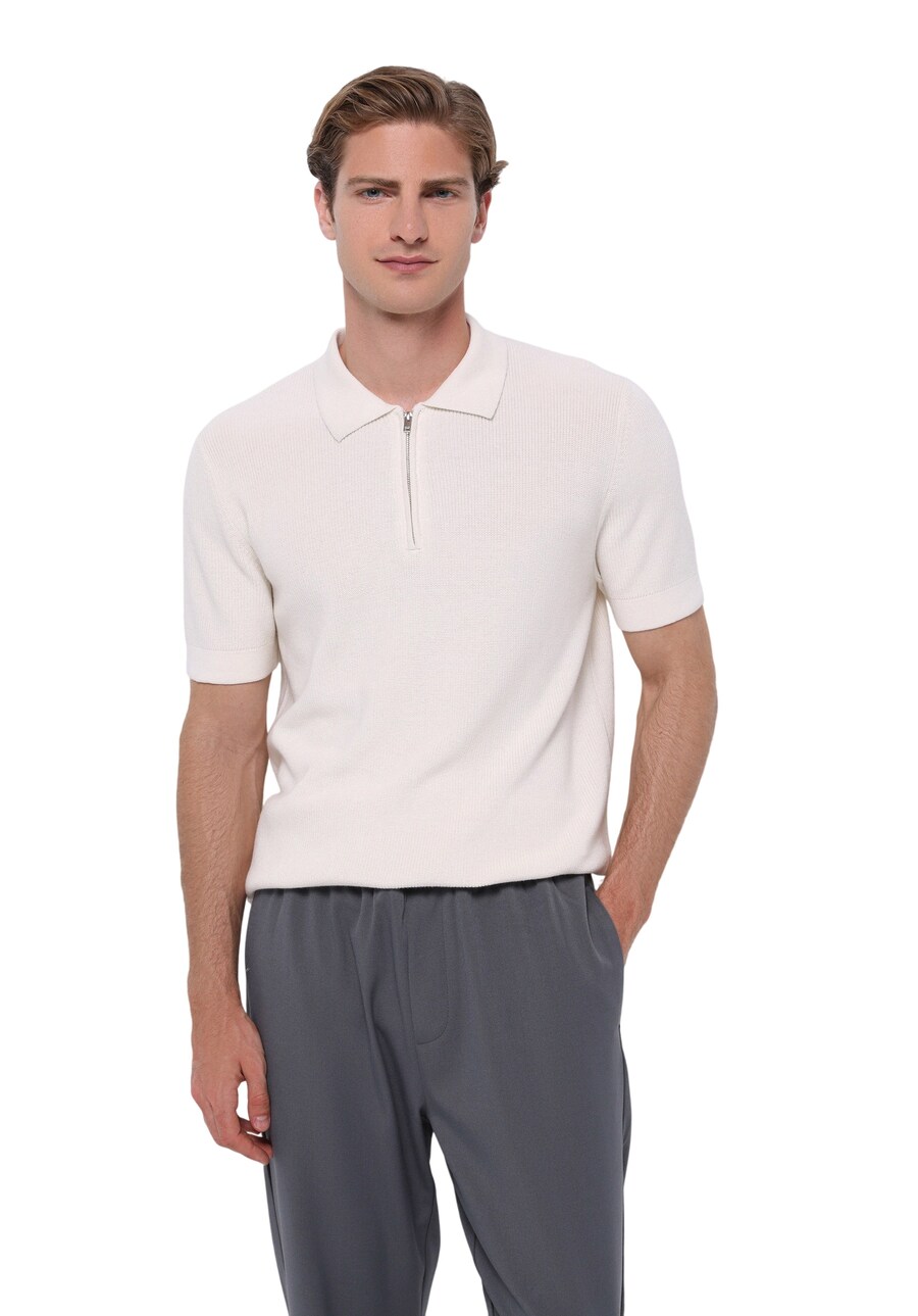 

Свитер Colin's, белый