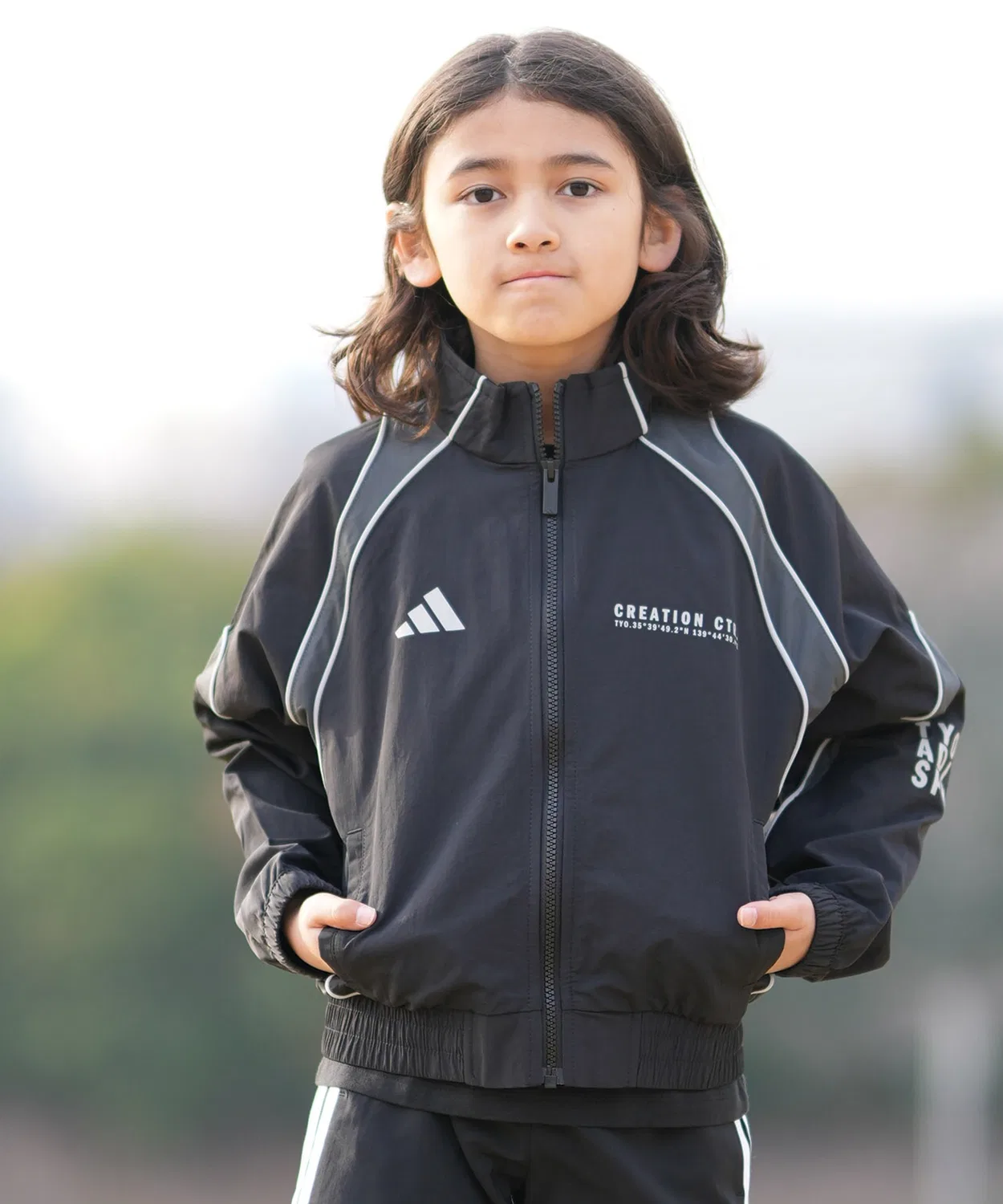 Куртка трек adidas K Light Woven Jacket Kids чёрная — фото 2