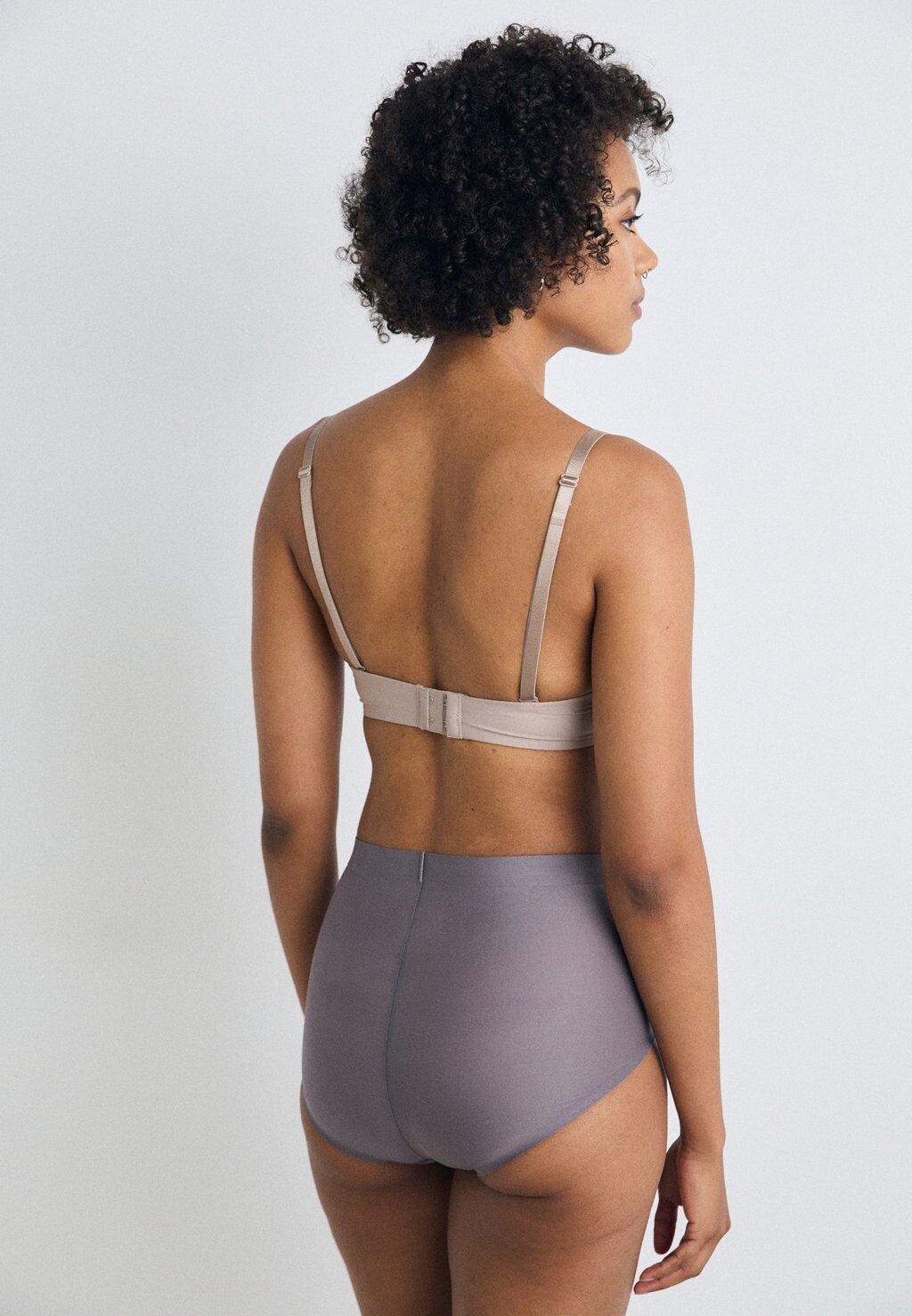 

Трусы SHEER POWER BRIEF Spanx, серый