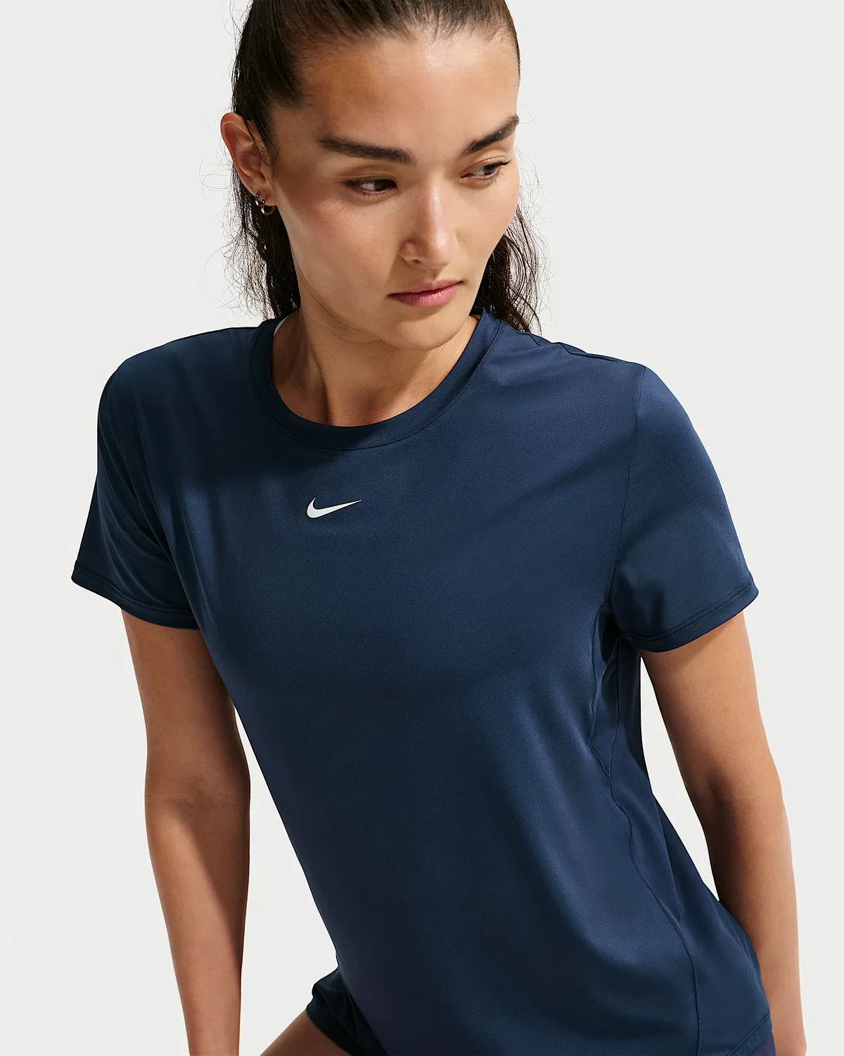 Женский топ Nike One Classic с коротким рукавом Dri-FIT, Midnight Navy/White — фото 3