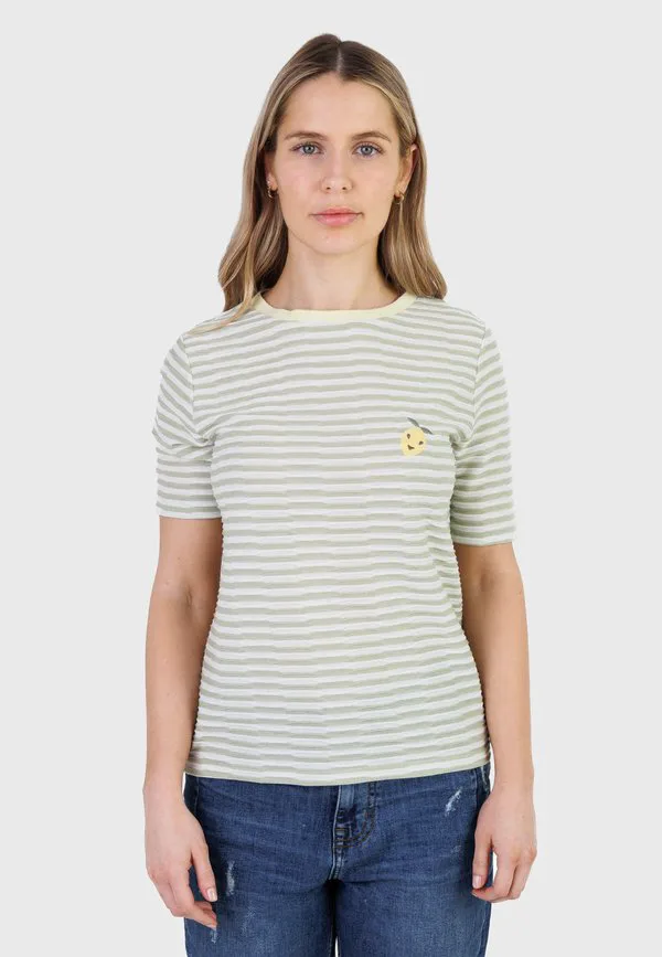 

Футболка с принтом Kleinigkeit, Matcha Green/White Striped, Белый, Футболка с принтом Kleinigkeit, Matcha Green/White Striped