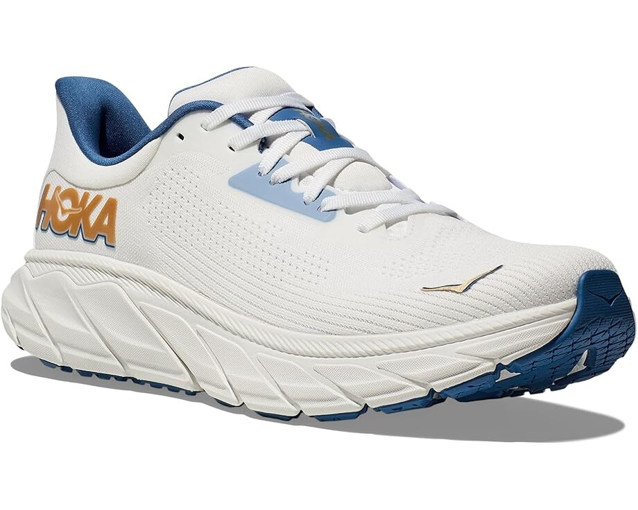 

Кроссовки Hoka Arahi 7, цвет Frost/Gold