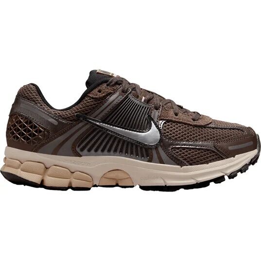 

Женские кроссовки Nike Zoom Vomero 5, цвет Braun/Chrome/Braun/Grün