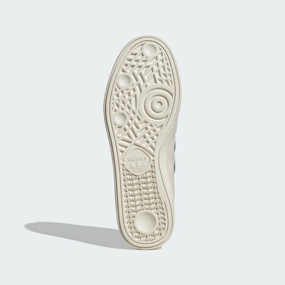 Кроссовки Adidas HANDBALL SPEZIAL WM, цвет White/Silver Metallic/Off White — фото 3