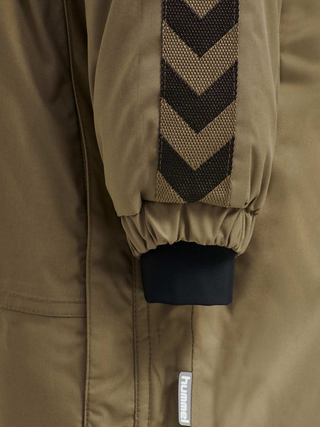 Hummel Спортивный костюм в коричневом цвете — фото 4