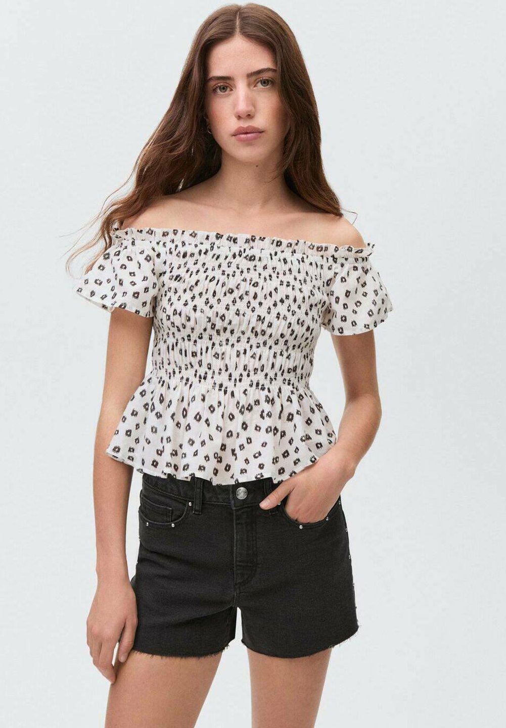 

Джинсовые шорты Mango Kids, цвет Black Denim