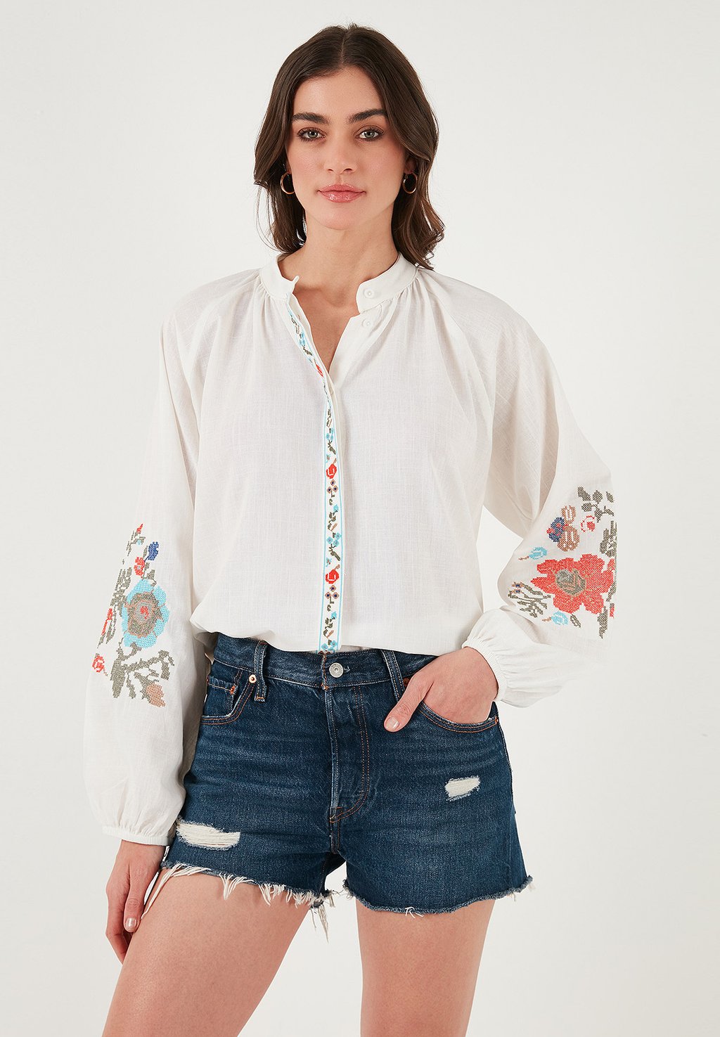 

Блузка на пуговицах REGULAR FIT LELA, белый