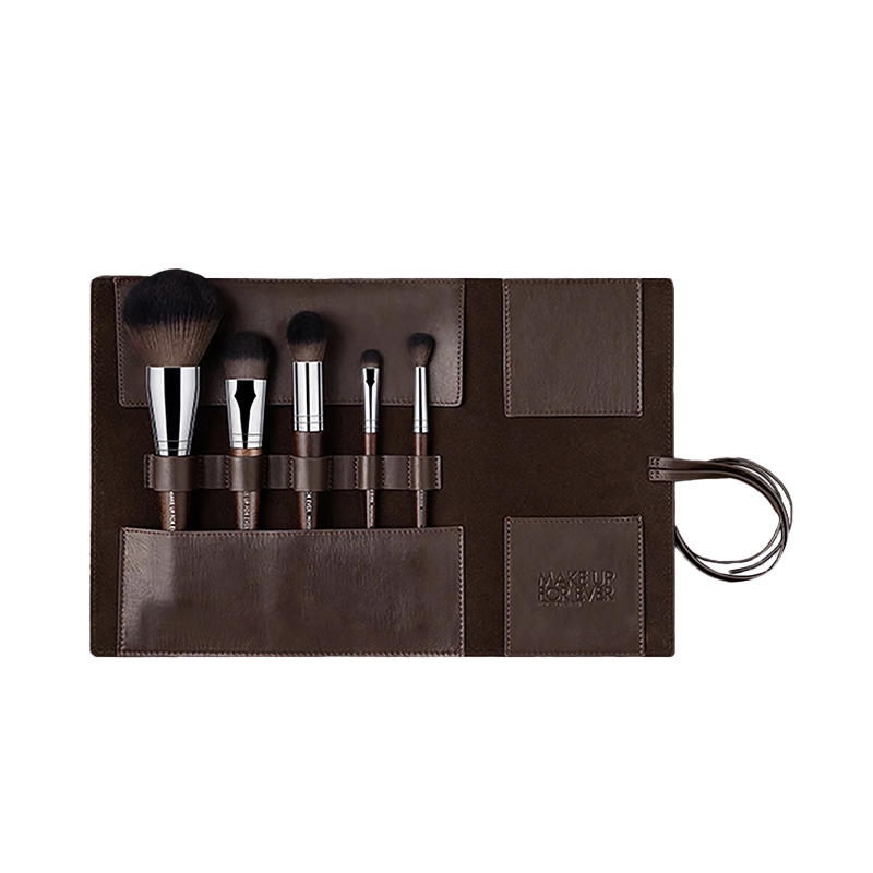 Набор профессиональных кистей для макияжа Master Brush Set, бережно относится к коже MAKE UP FOR EVER — фото 3