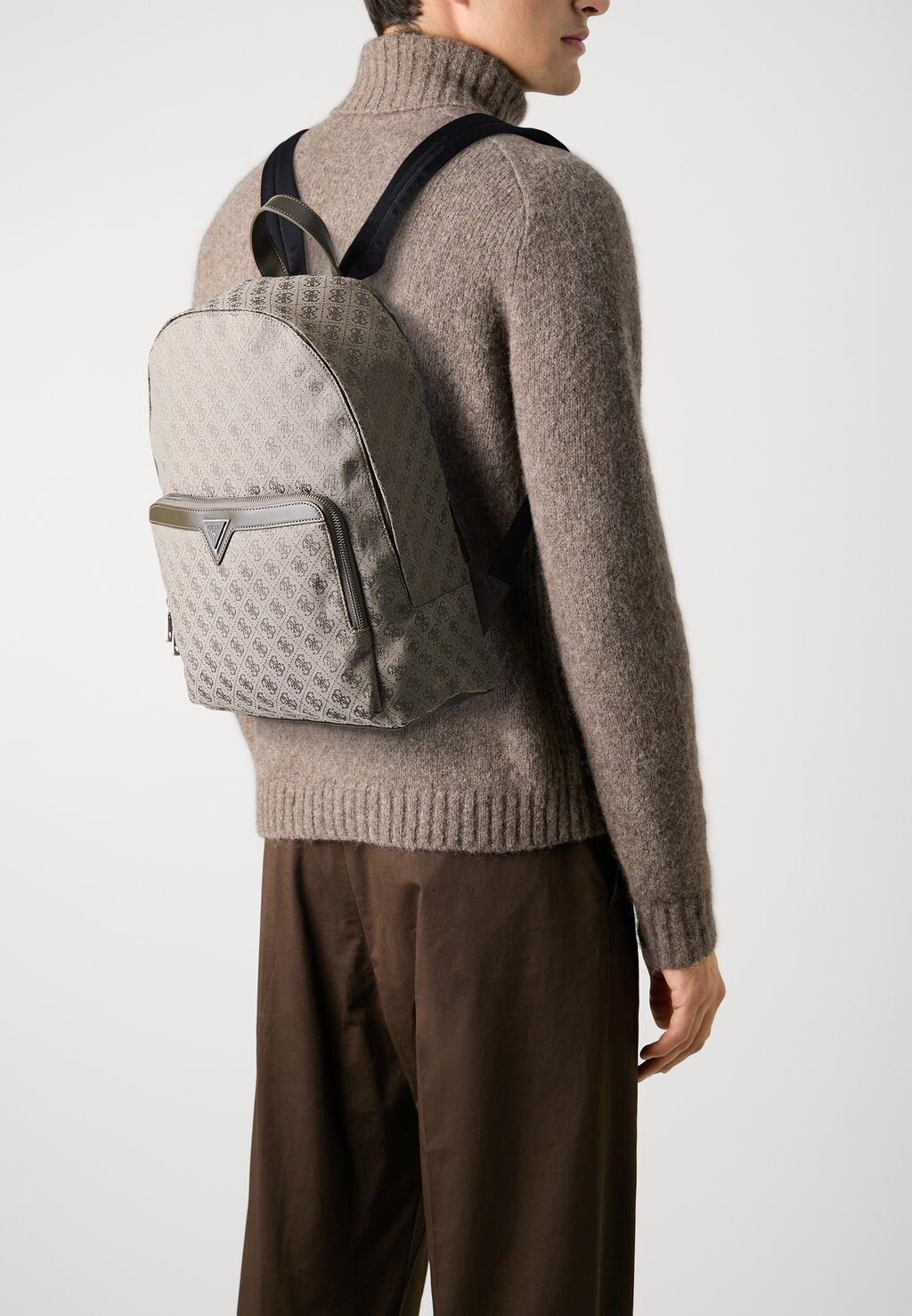 

Рюкзак MILANO COMPACT BACKPACK UNISEX Guess, зеленый