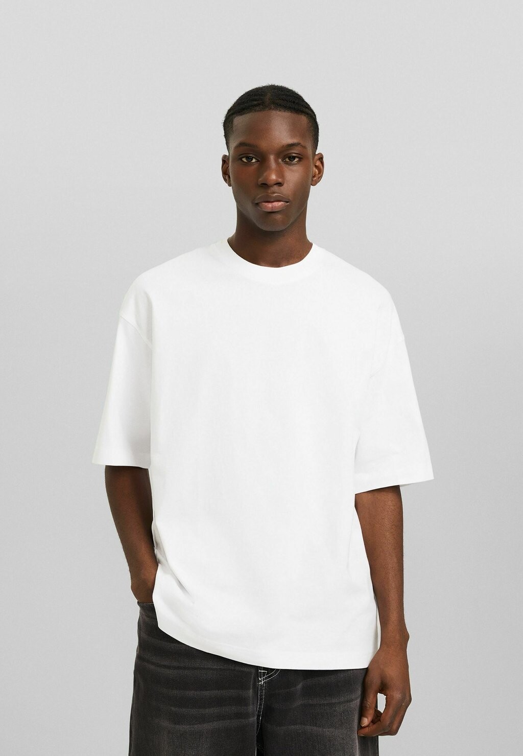 

Базовая футболка Short Sleeve Bershka, белый