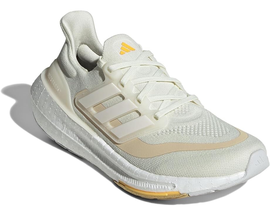 

Кроссовки adidas Running Ultraboost Light, цвет Ivory/White/Crystal Sand
