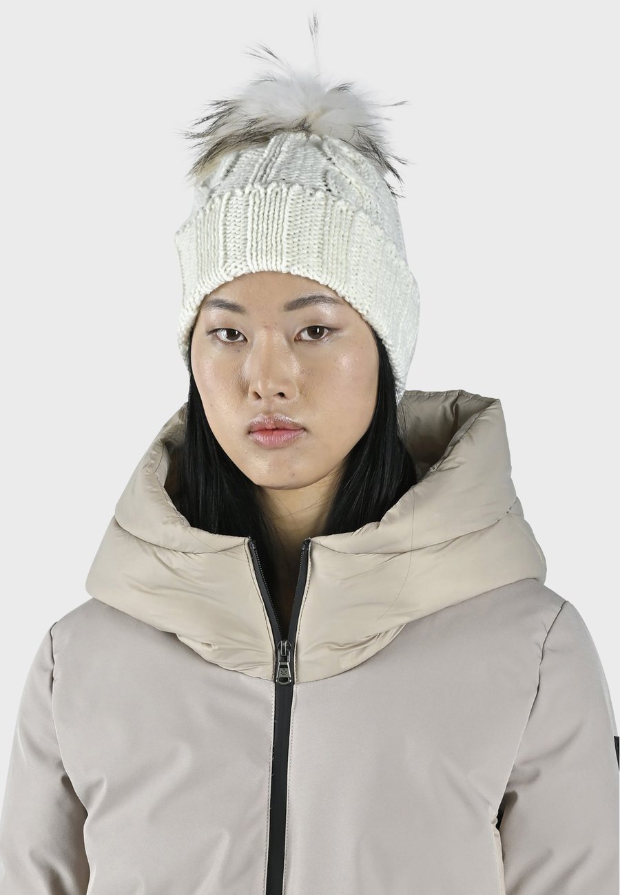 

Шапка Canadian Classics Beanie, Off White/Off-White