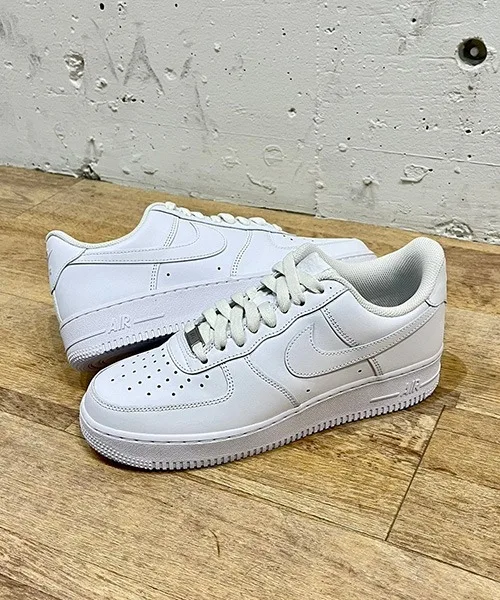 Кроссовки Nike AIR FORCE 1 '07 белые
