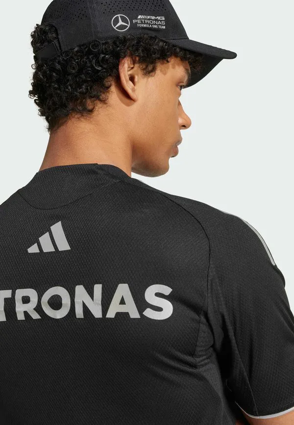 Футболка с принтом механиков команды mercedes amg petronas formula one Adidas Originals, Black Reflective Silver — фото 3