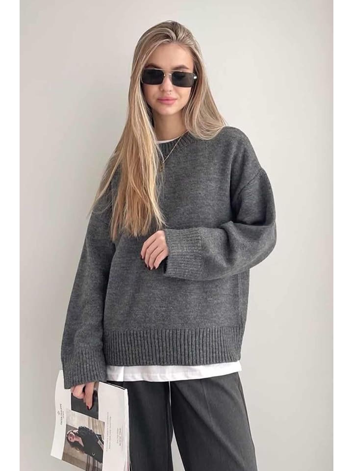 

Happiness Istanbul Свитер антрацитового цвета