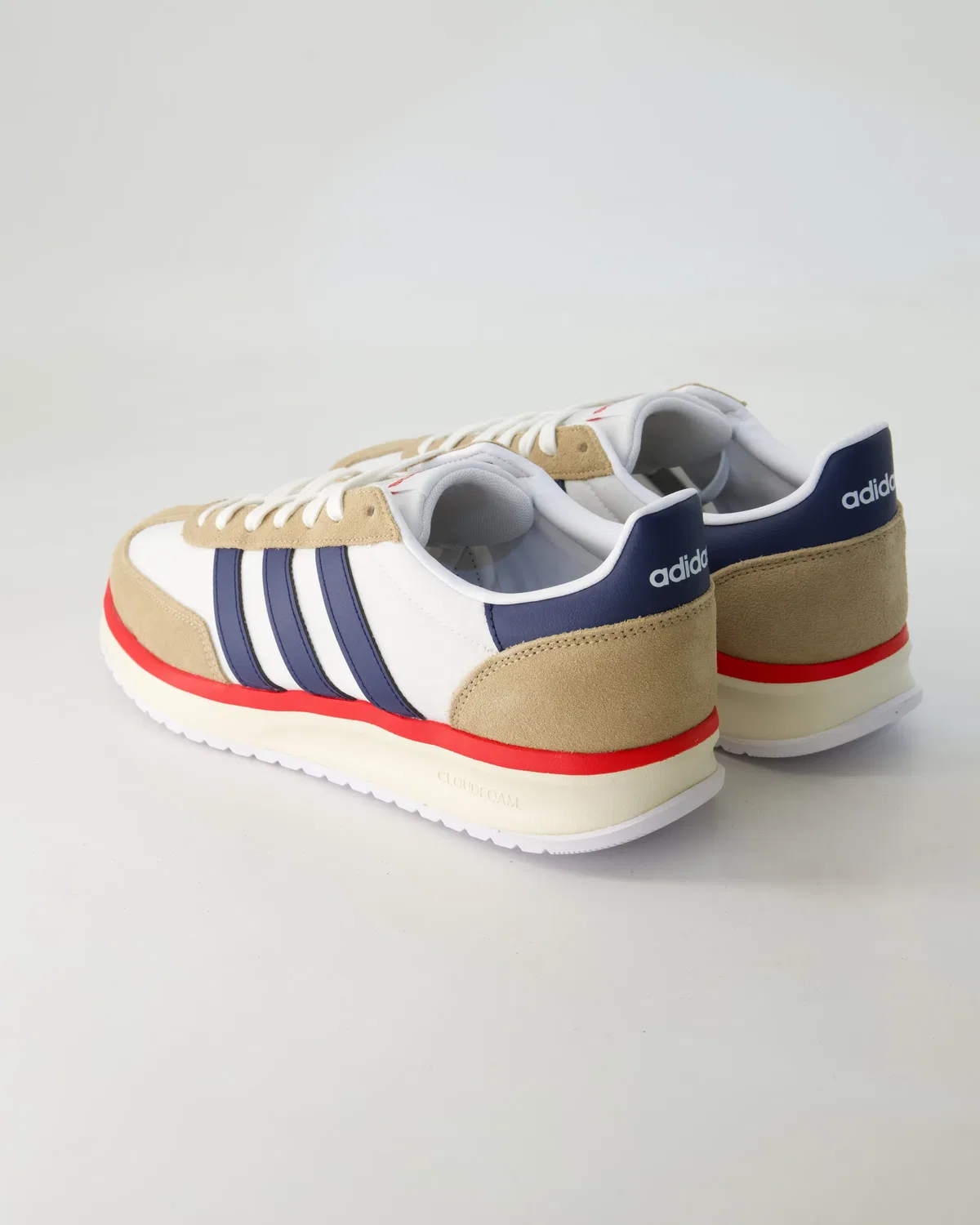 Кроссовки низкие Cloudfoam Comfort Adidas, белый — фото 3
