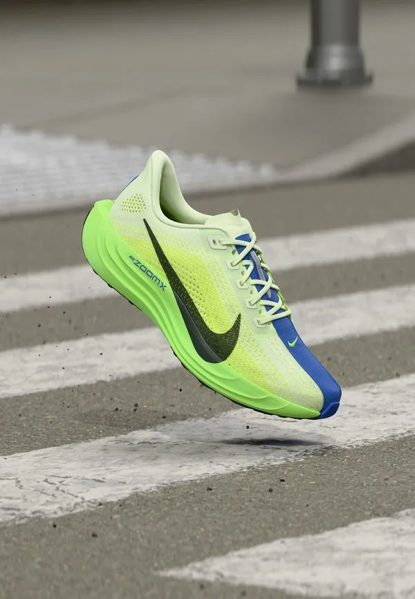 Кроссовки для бега по шоссе pegasus plus Nike Performance, Volt Ice/Black Spruce/Volt Tint/Lime Blast/Sapphire