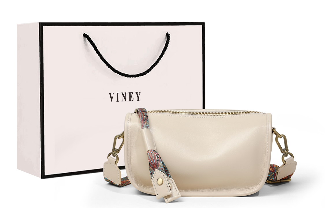 

Кожаная плечевая сумка через плечо подушка малого размера женская белая VINEY