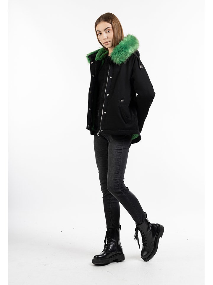 

MyMo Зимняя куртка черного цвета