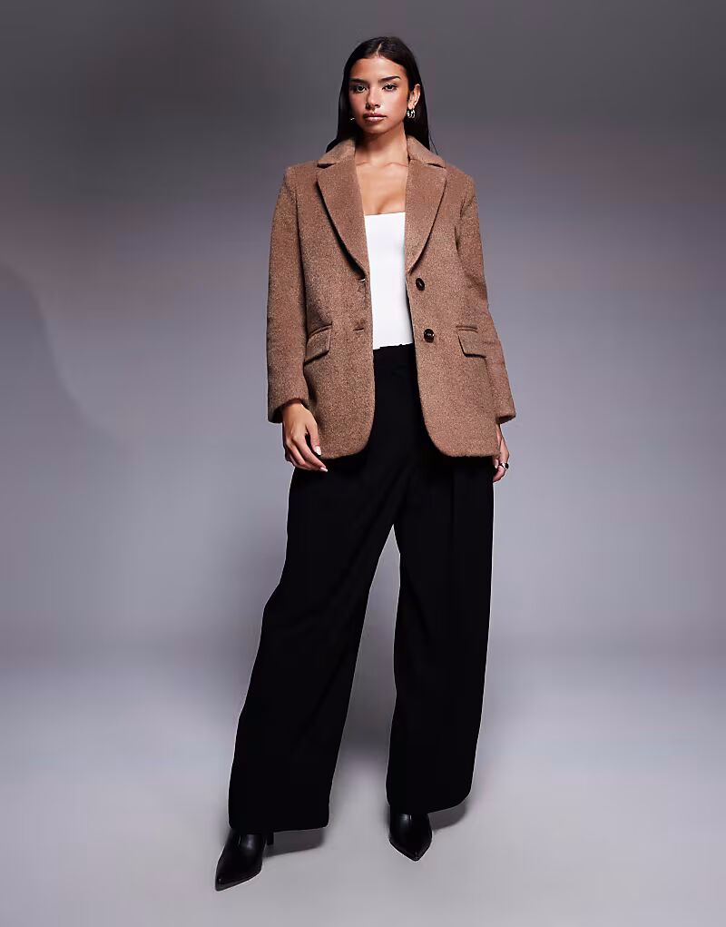 

Блейзер из искусственной шерсти с начесом светло-коричневого цвета River Island