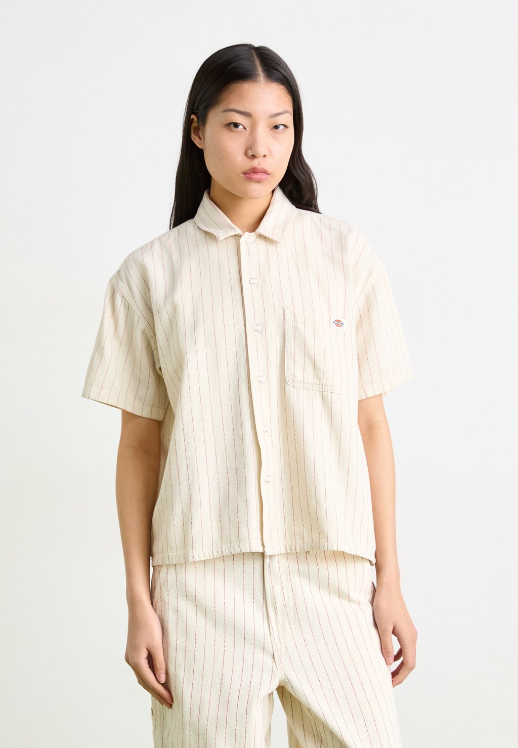 

Блузка на пуговицах SERVICE Dickies, молочный