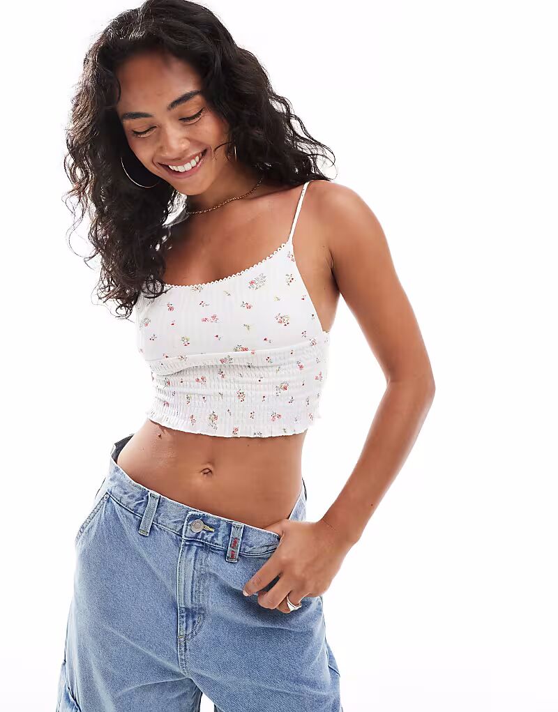 

Топ на блузке Chloe в винтажном белом цвете Cotton On