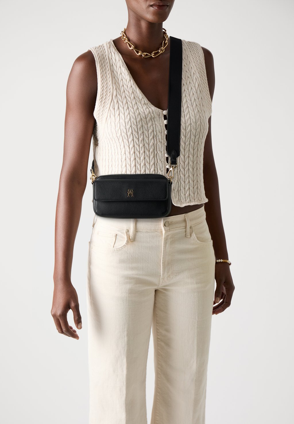 

Сумка через плечо DISTINCT CAMERA BAG - Across body bag Tommy Hilfiger, черный