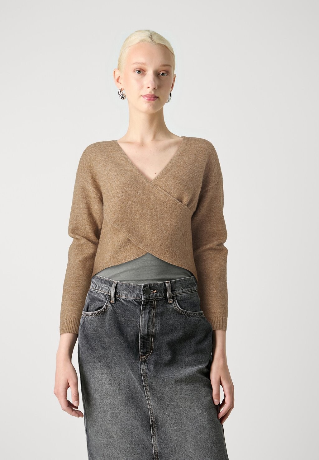 

Джемпер PCNANU DRAPE Pieces, цвет Natural