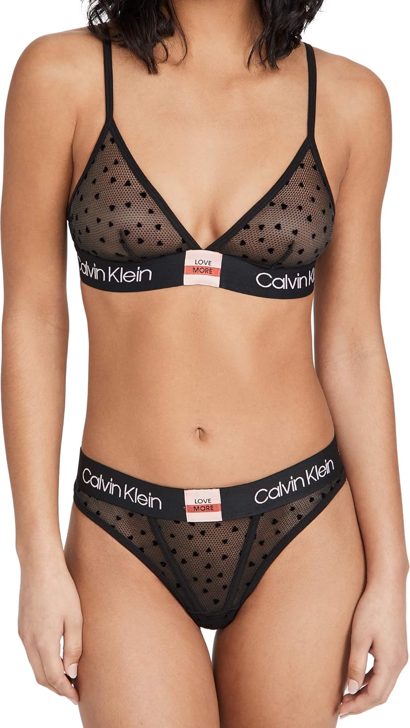 

Calvin Klein нижнее белье женские Flocked Hearts Unlined Demi Bra, Black