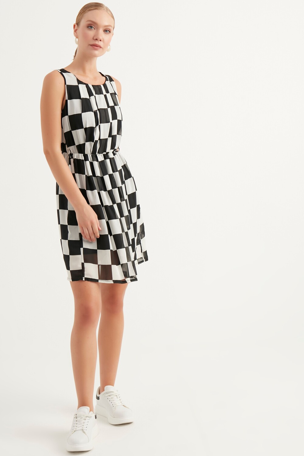 

Цветное платье Herita, черный