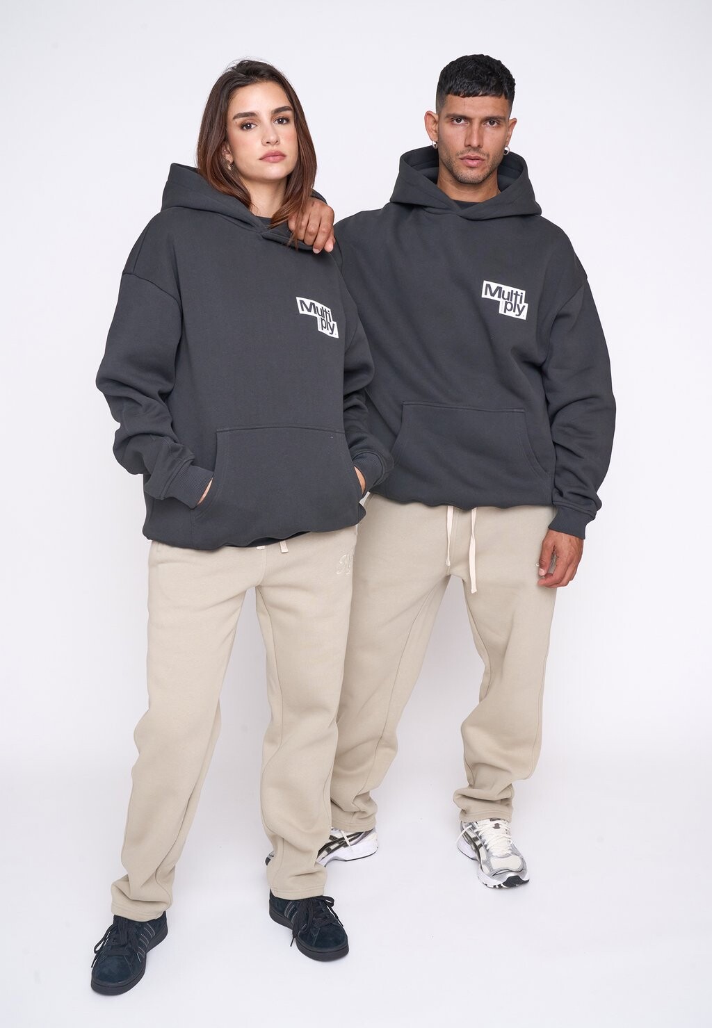 

Толстовка с капюшоном OVERSIZE Multiply Apparel, антрацит