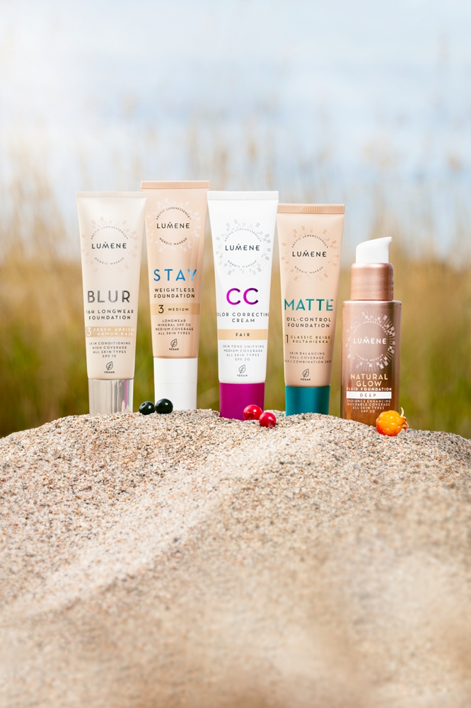 Стойкая тональная основа Blur 16h с SPF 15 Lumene, atspalvis 00 ultra light (warm) 30 мл — фото 2