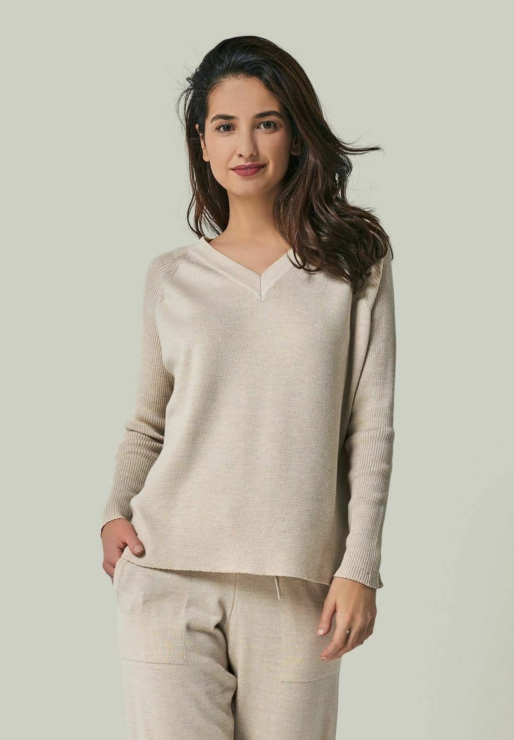 

Верх пижамы DORINA - MERINO WOLLE V-PULLOVER YOU LOOK PERFECT, бежевый