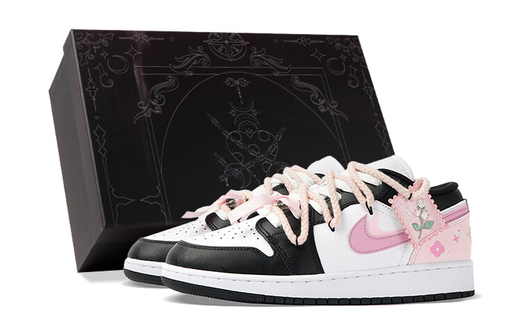 

Кроссовки Air Jordan 1 Vintage Basketball Shoes Women's Low-top Black/powder, черный/розовый