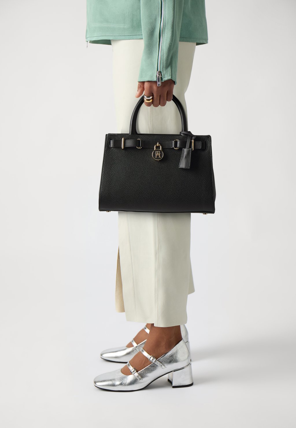 

Сумка AMERICAN ICON MINI TOTE Tommy Hilfiger, черный