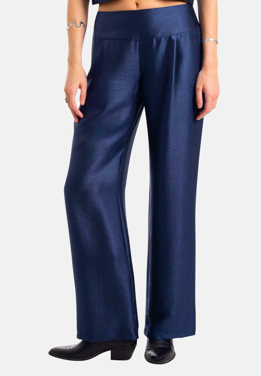 

Брюки THE-ARE CON DETALLE DE CINTURA ANCHA, Blue/Dark-Blue Denim