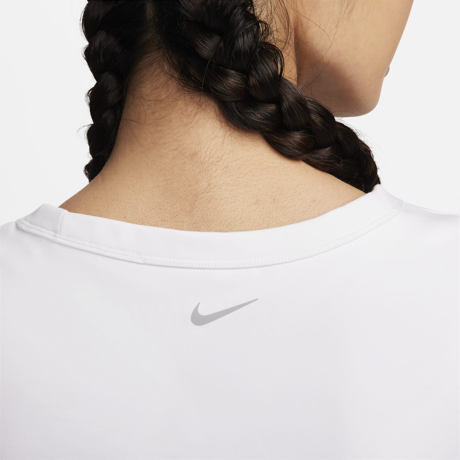Футболка (WMNS) Nike One Fitted Dri-FIT Cropped T-Shirt Asia Sizing 'White' — фото 4