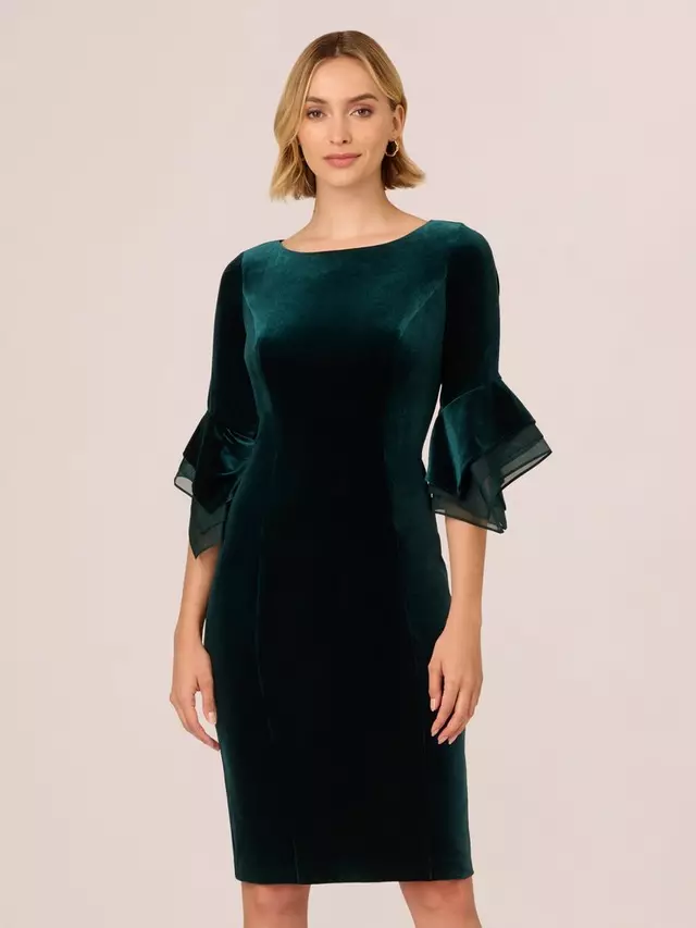 

Платье Adrianna Papell Velvet Bell Sleeve