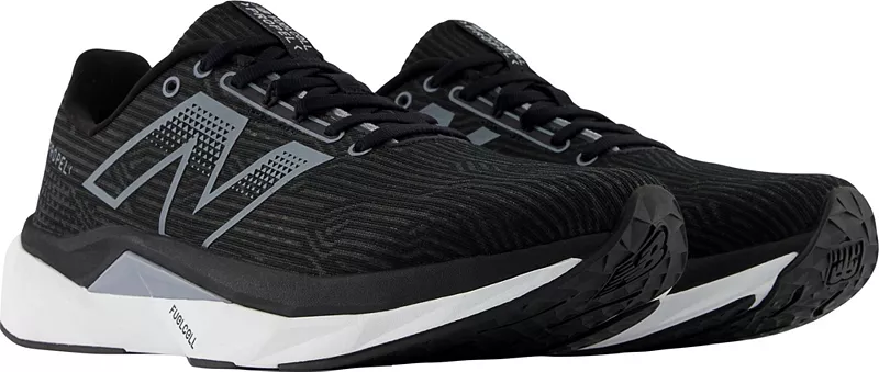 Мужские кроссовки New Balance FuelCell Propel v5, черный — фото 4