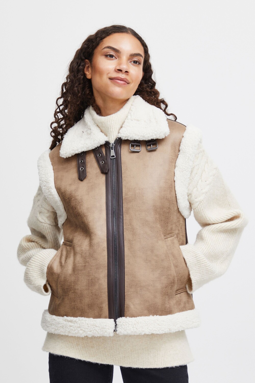 

Утепленный жилет b.young Long BYASANNE WAISTCOAT 20813722, коричневый