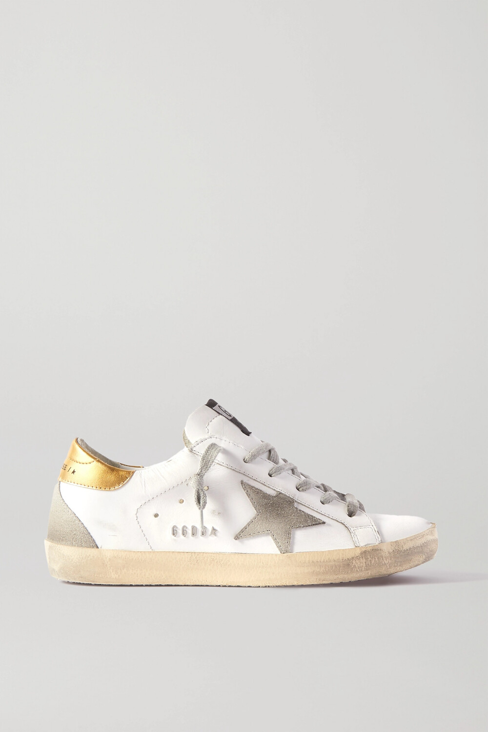 Кроссовки Golden Goose Superstar Distressed Leather and Suede, белый/золотой/серый